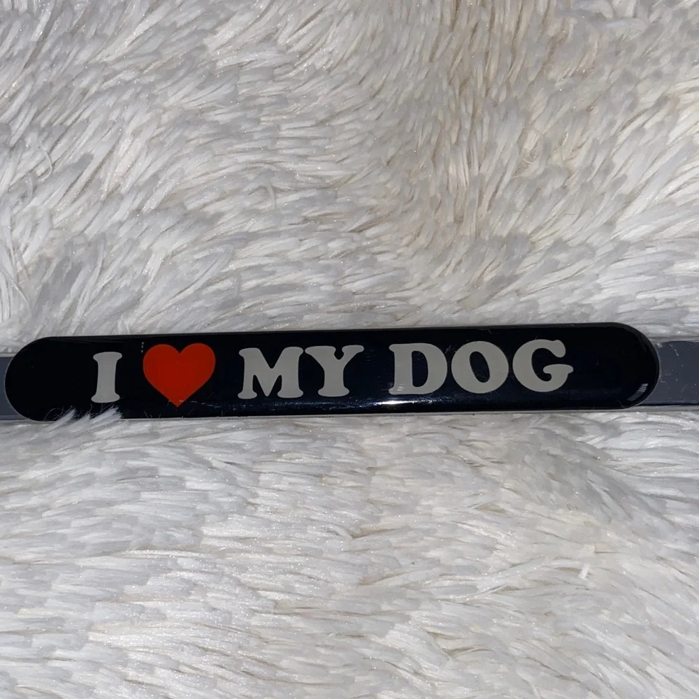 License plate frame, “I ❤️ My Dog” chrome plated finish decorative paw print.